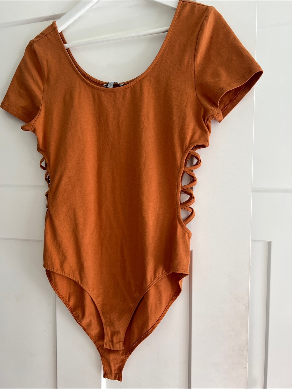 Charlotte Russe Rust Orange Side-Cut Short Sleeve Bodysuit